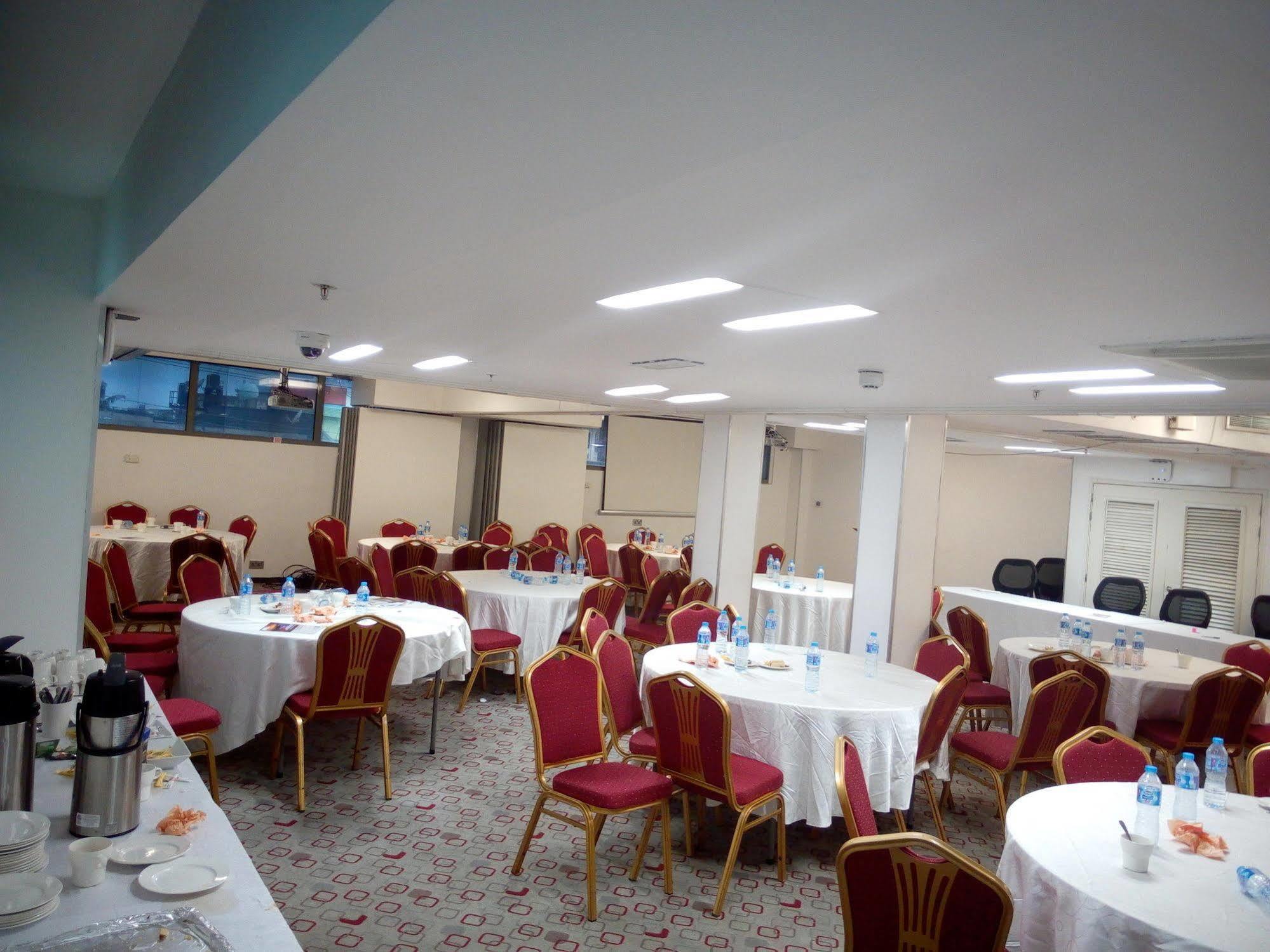 Ibis Lagos Ikeja Luaran gambar